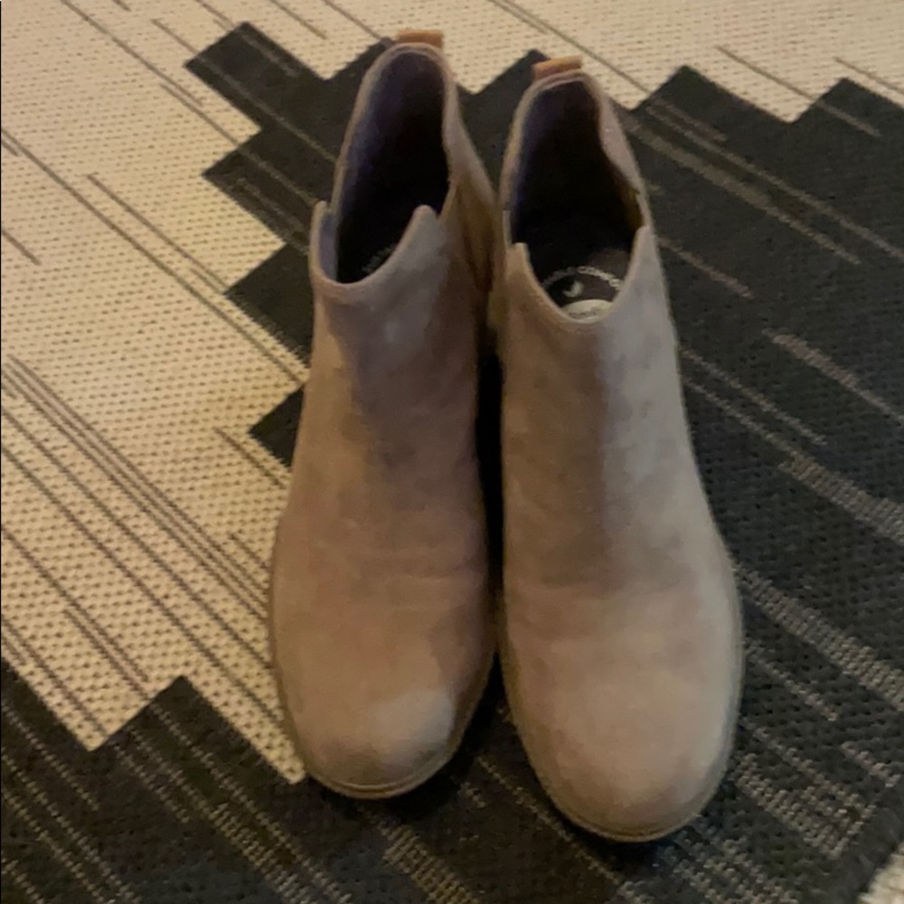 NWOB Dr Scholls Wedge Suede Tan Ankle Boots 6.5M